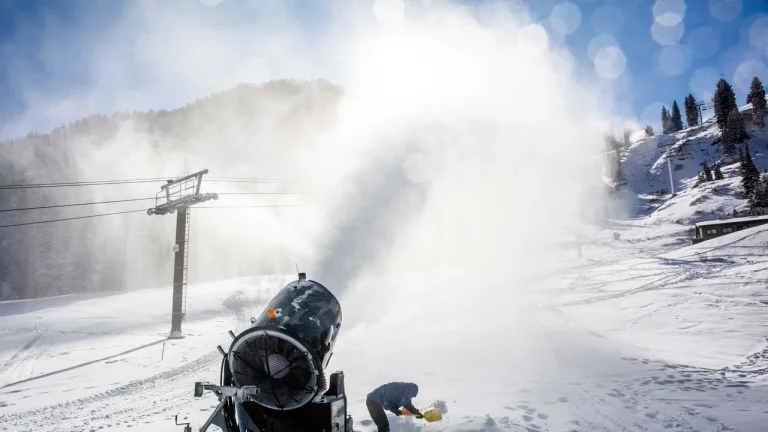 3 Types Of Snowmaking Machines And Their Uses